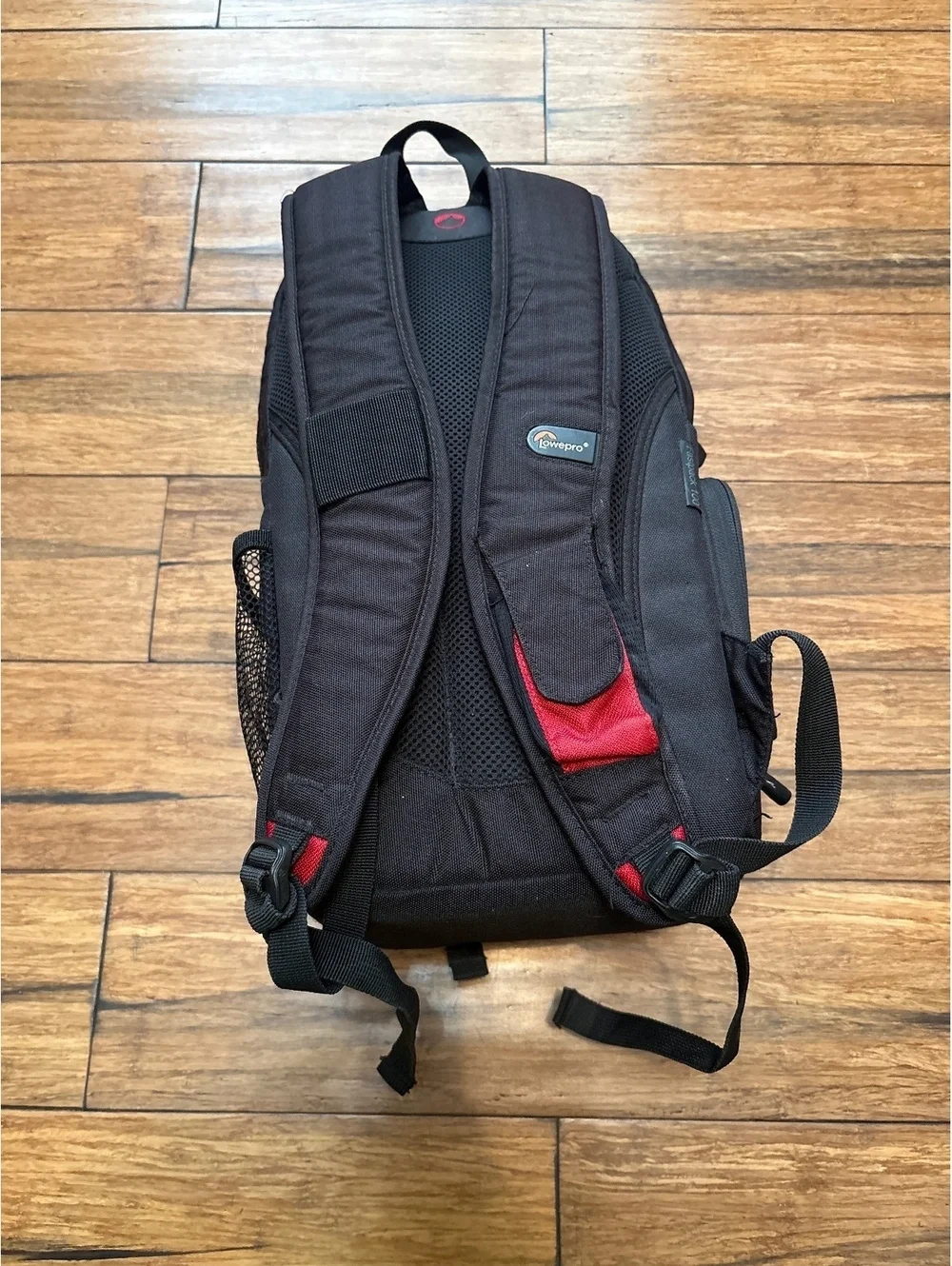 Lowepro Fastpack 100 Camera Backpack - Black and Red